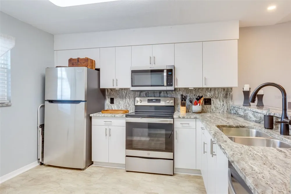 175 KINGS HIGHWAY #733 Punta Gorda, FL 33983