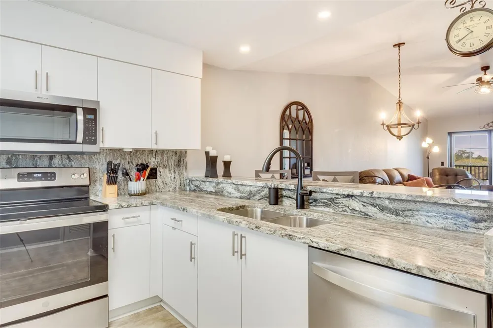 175 KINGS HIGHWAY #733 Punta Gorda, FL 33983