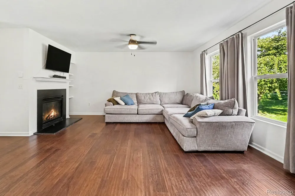 8134 Cypress Circle Lima Township, MI 48130