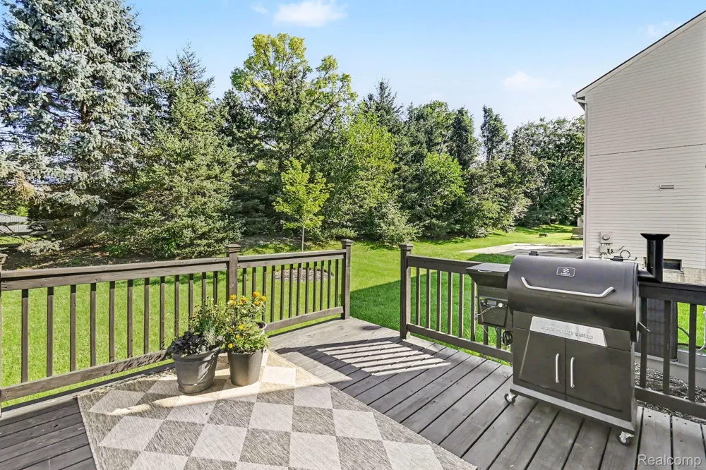 8134 Cypress Circle Lima Township, MI 48130
