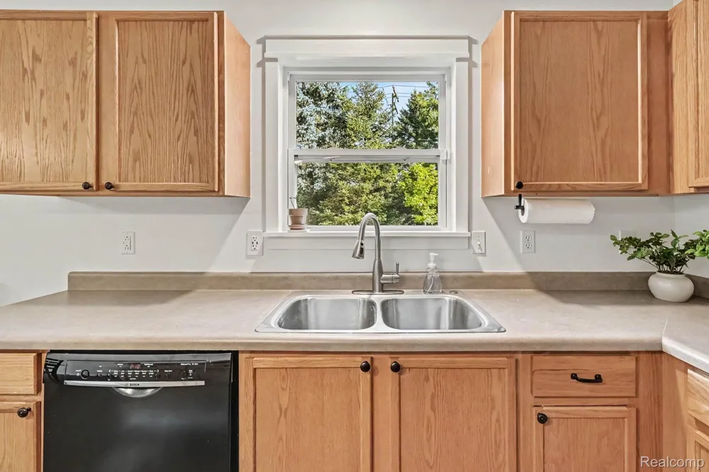 8134 Cypress Circle Lima Township, MI 48130