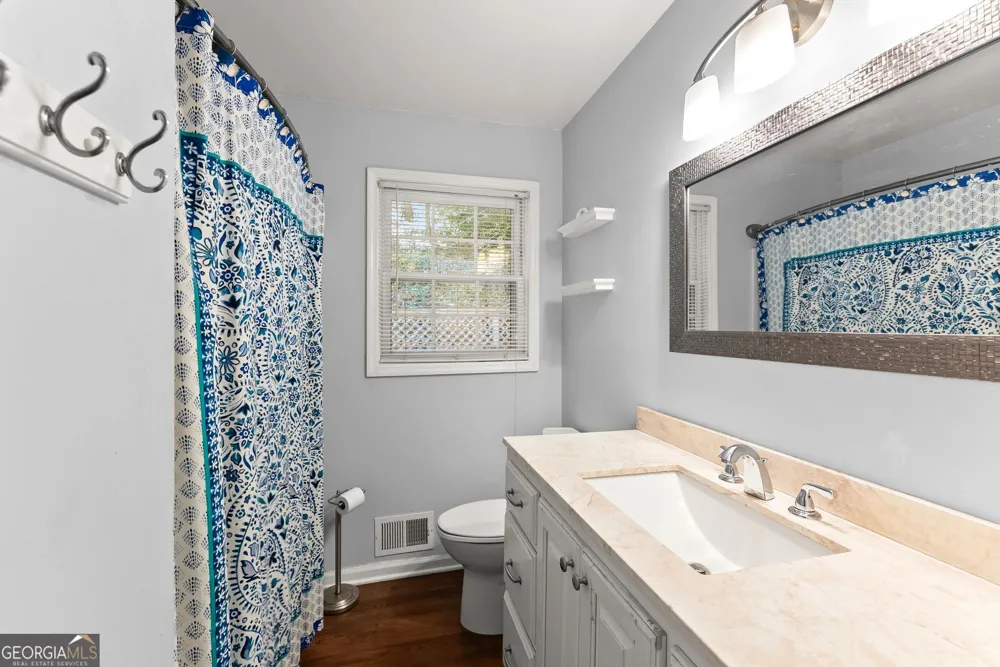 1421 Northwood CIR NE Gainesville, GA 30501