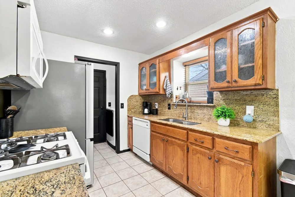 8624 E 133rd Street S Bixby, OK 74008