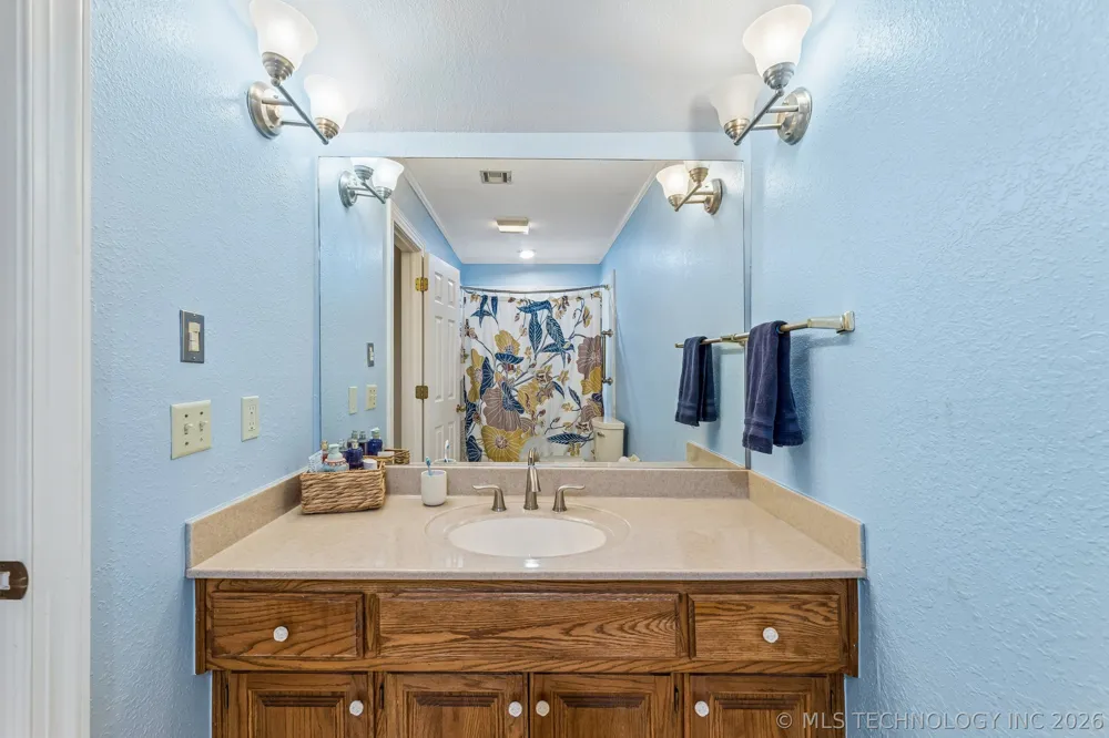 6172 S Marion Avenue Tulsa, OK 74136