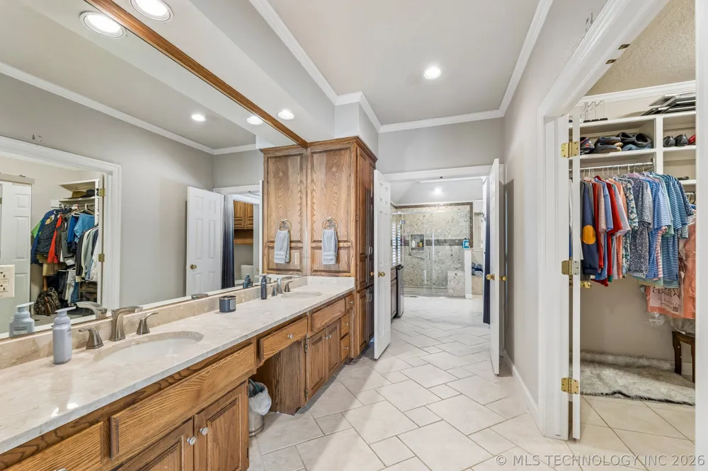 6172 S Marion Avenue Tulsa, OK 74136