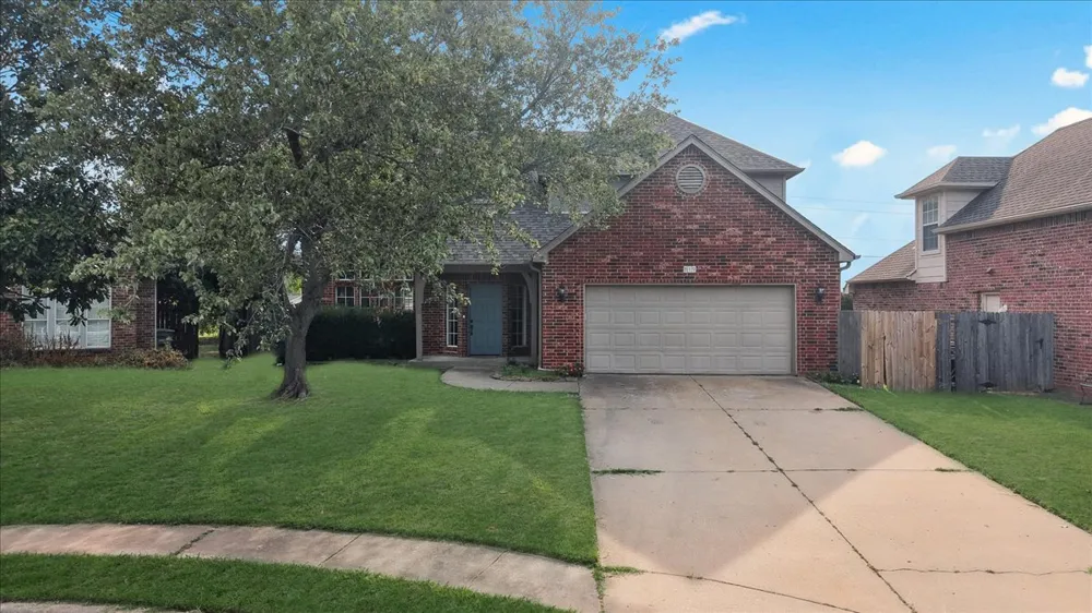 819 Douglas Street Jenks, OK 74037
