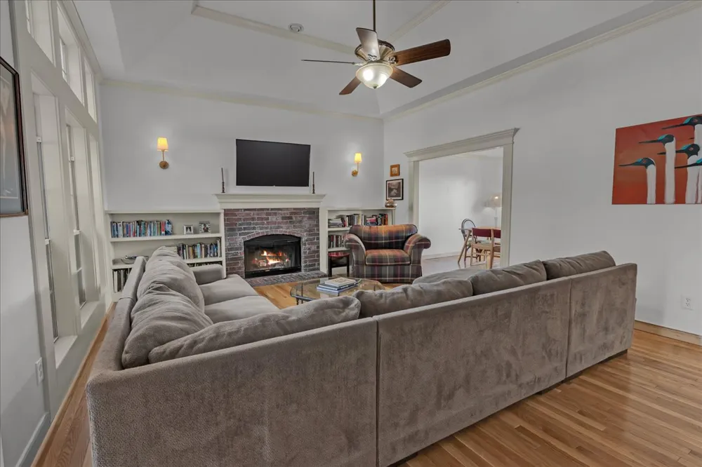 819 Douglas Street Jenks, OK 74037