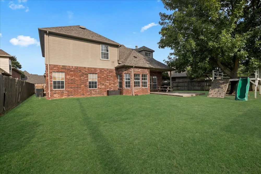 819 Douglas Street Jenks, OK 74037