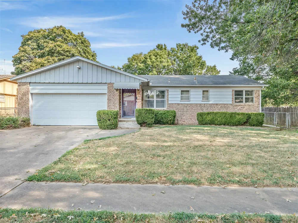 904 E Elgin Place Broken Arrow, OK 74012