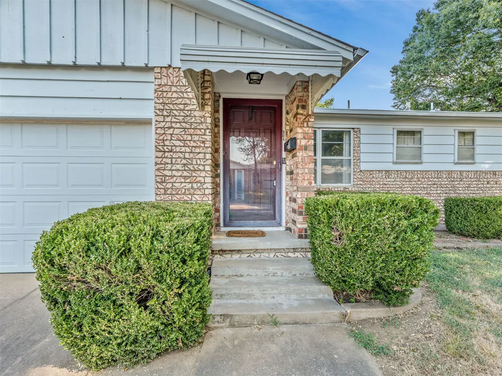 904 E Elgin Place Broken Arrow, OK 74012
