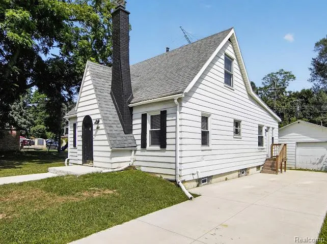 224 Hewitt Road Ypsilanti Charter Township, MI 48197