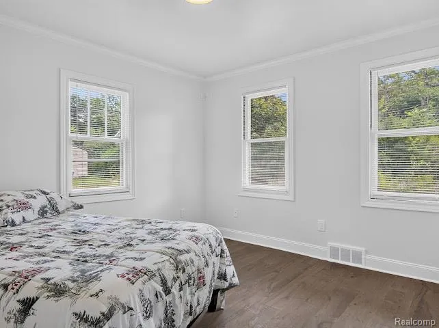224 Hewitt Road Ypsilanti Charter Township, MI 48197