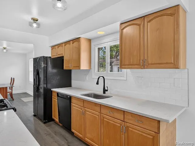 224 Hewitt Road Ypsilanti Charter Township, MI 48197