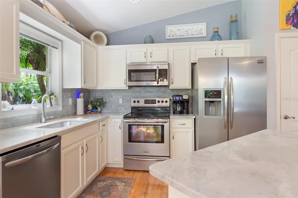 1520 SCARLETT AVENUE North Port, FL 34289