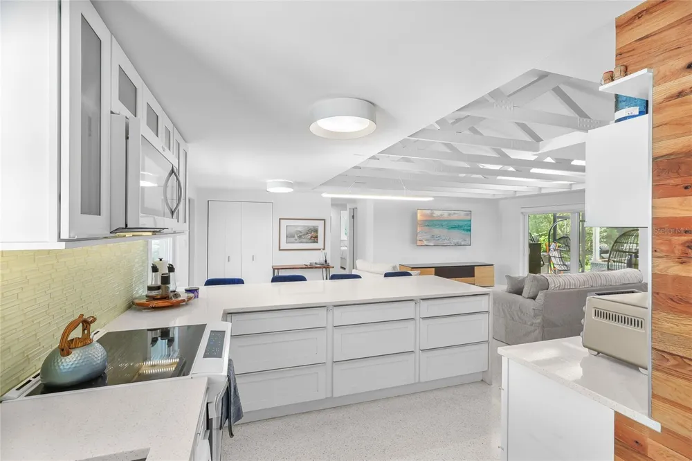2560 SUNNYSIDE STREET Sarasota, FL 34239