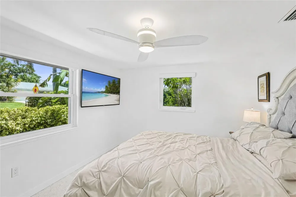 2560 SUNNYSIDE STREET Sarasota, FL 34239