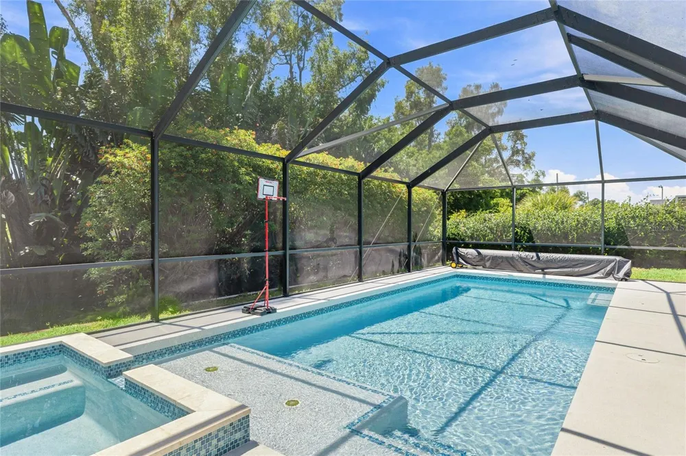 2560 SUNNYSIDE STREET Sarasota, FL 34239