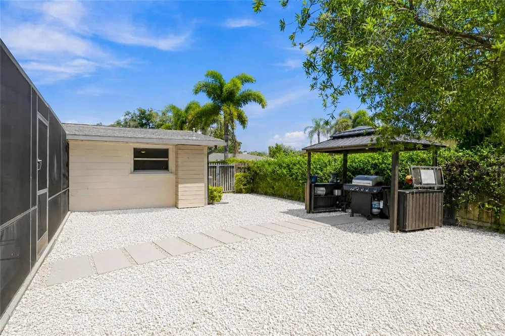 2560 SUNNYSIDE STREET Sarasota, FL 34239