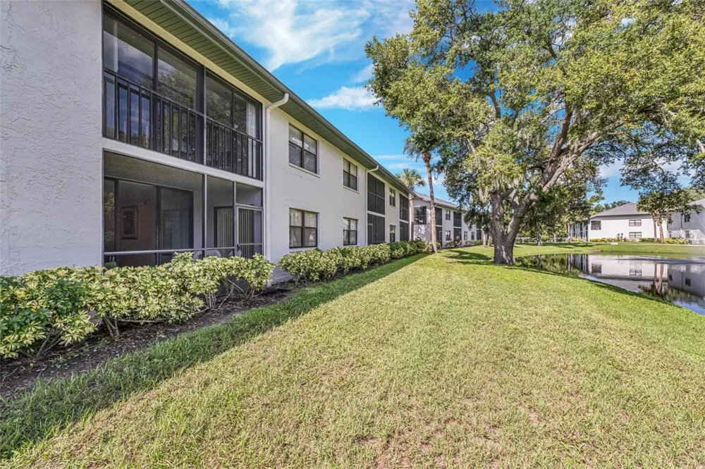 4520 47TH AVENUE W #103 Bradenton, FL 34210