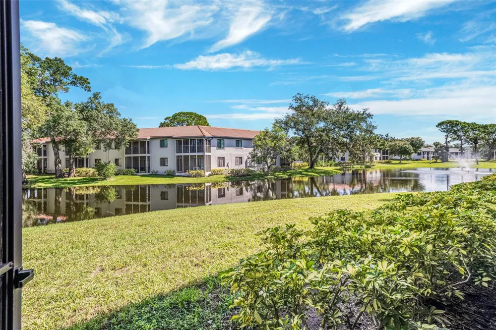 4520 47TH AVENUE W #103 Bradenton, FL 34210