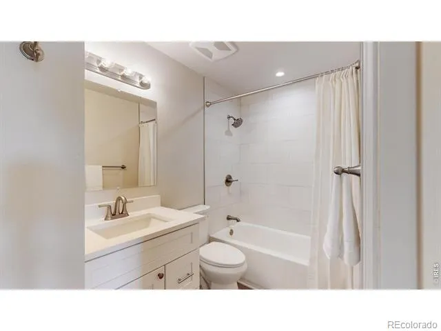 113 Madison Drive Bennett, CO 80102