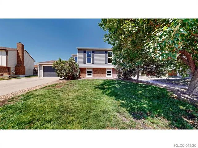 113 Madison Drive Bennett, CO 80102