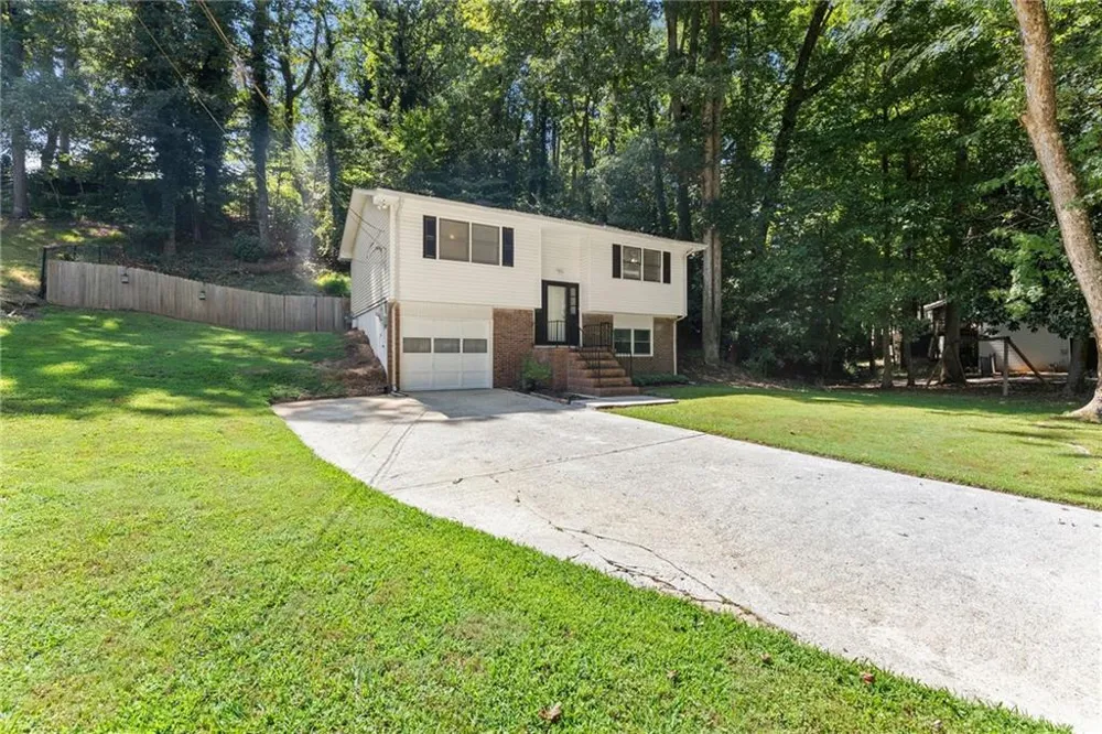 1421 Northwood Circle Gainesville, GA 30501
