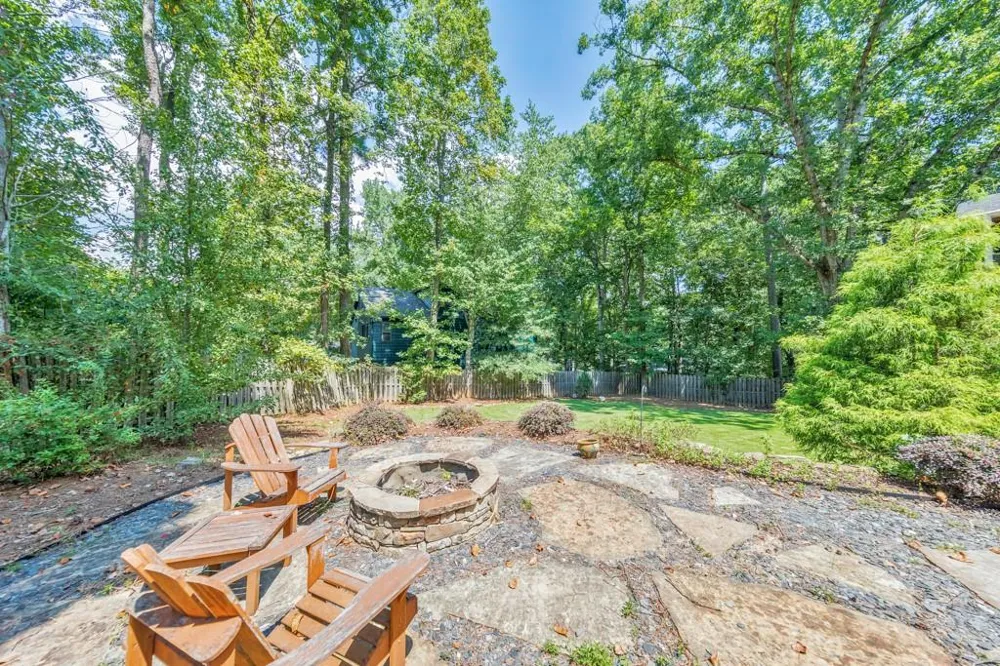 3701 Thornwood Way Marietta, GA 30062
