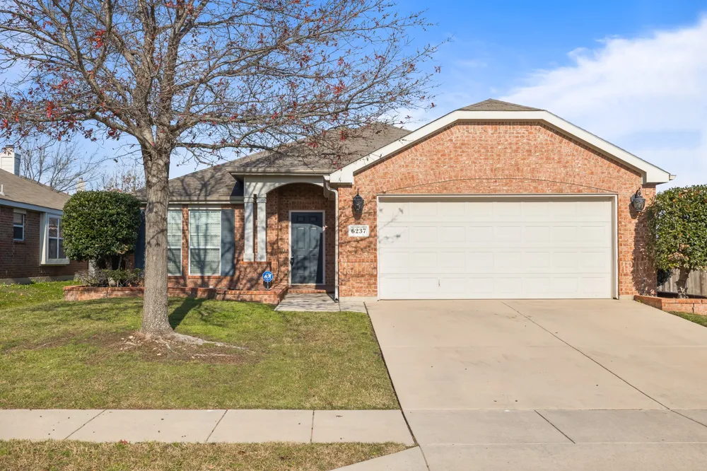 6237 Chalk Hollow Drive Fort Worth, TX 76179