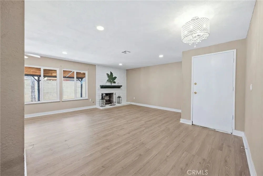 3935 Burge Street Riverside, CA 92505