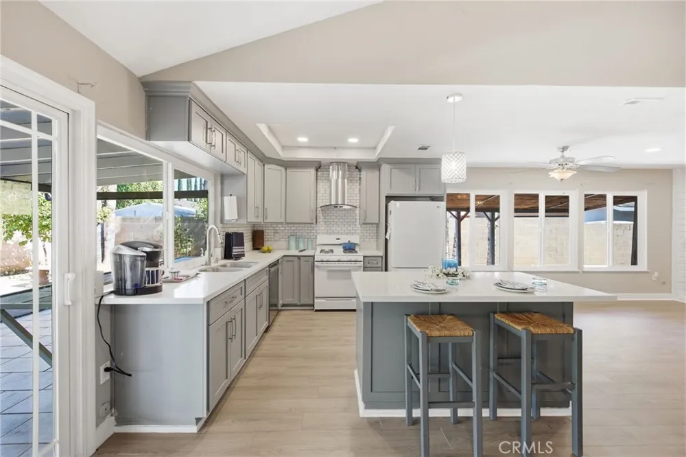3935 Burge Street Riverside, CA 92505