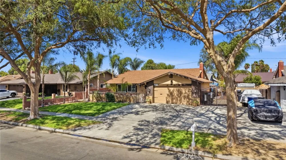 3935 Burge Street Riverside, CA 92505