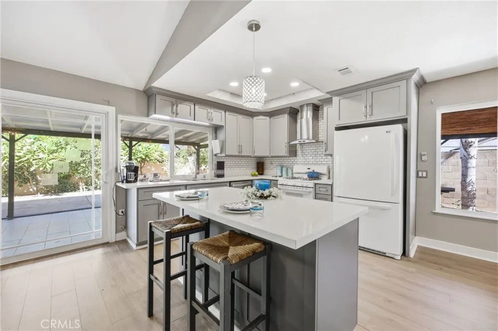 3935 Burge Street Riverside, CA 92505