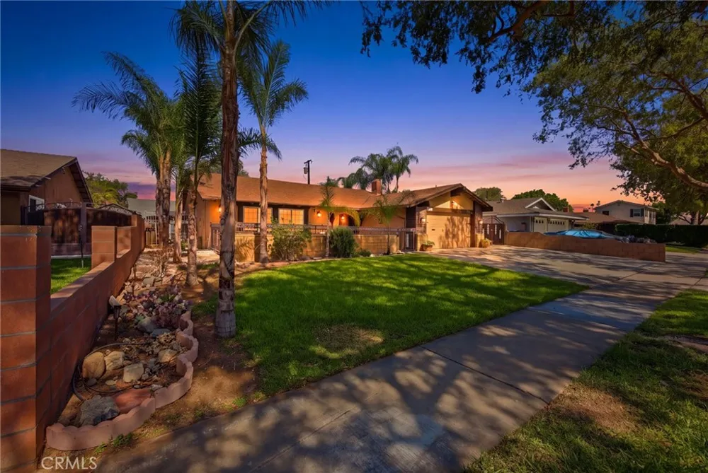 3935 Burge Street Riverside, CA 92505