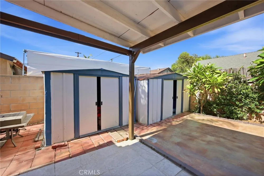 3935 Burge Street Riverside, CA 92505