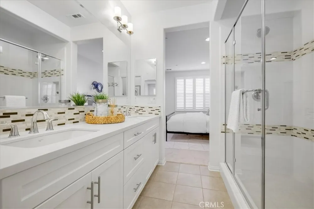 148 Capricorn Irvine, CA 92618