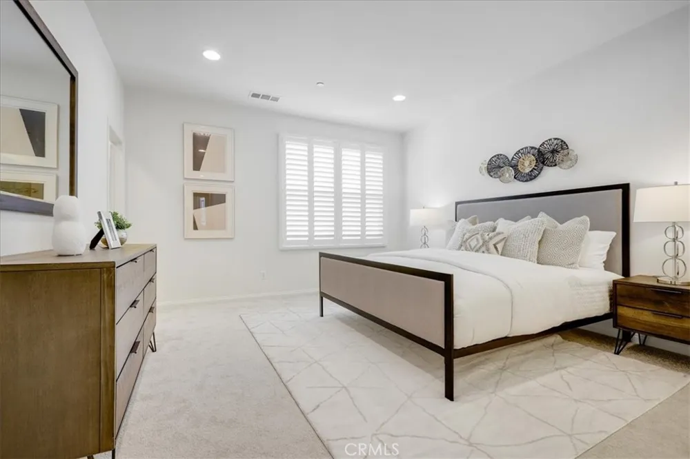 148 Capricorn Irvine, CA 92618