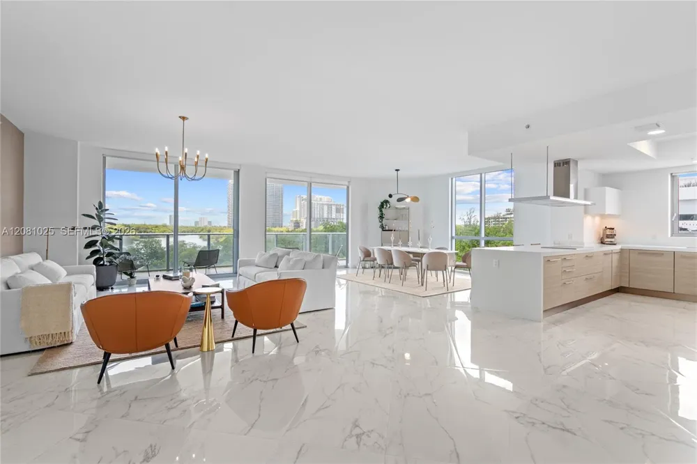 17111 Biscayne Blvd #402 North Miami Beach, FL 33160