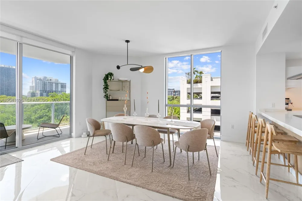 17111 Biscayne Blvd #402 North Miami Beach, FL 33160