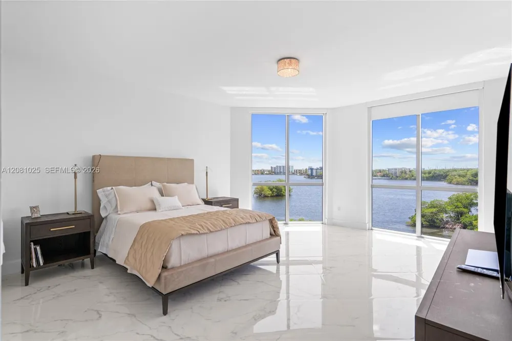 17111 Biscayne Blvd #402 North Miami Beach, FL 33160