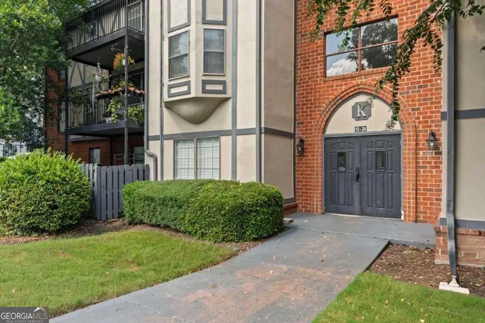 6851 Roswell RD Sandy Springs, GA 30328