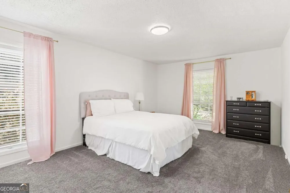6851 Roswell RD Sandy Springs, GA 30328