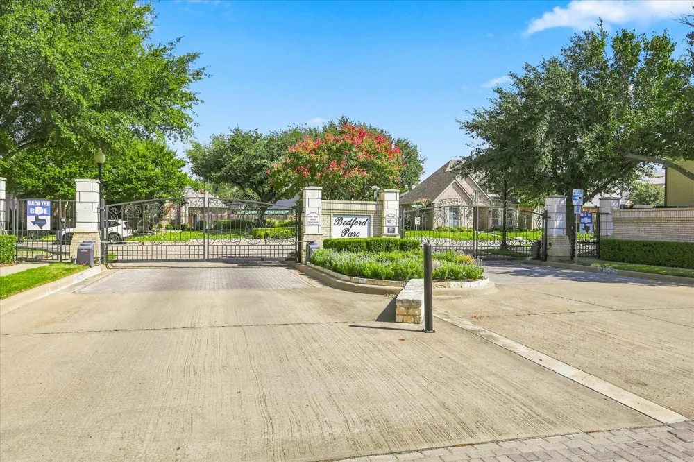 2240 Bedford Circle Bedford, TX 76021
