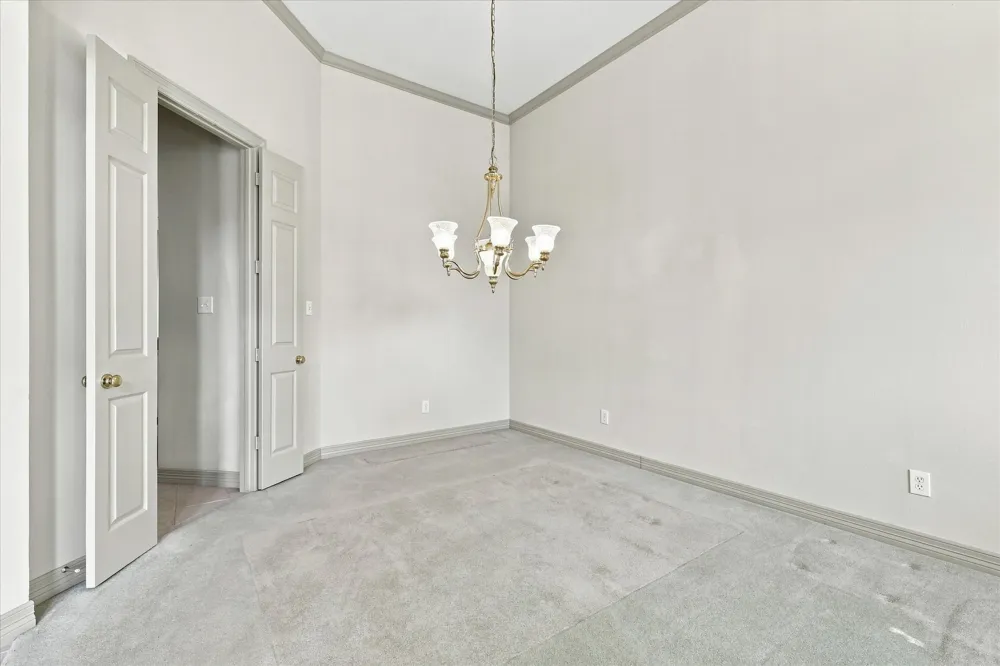 2240 Bedford Circle Bedford, TX 76021