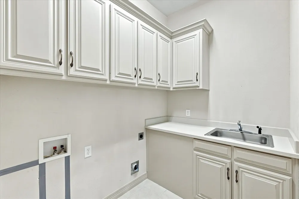 2240 Bedford Circle Bedford, TX 76021