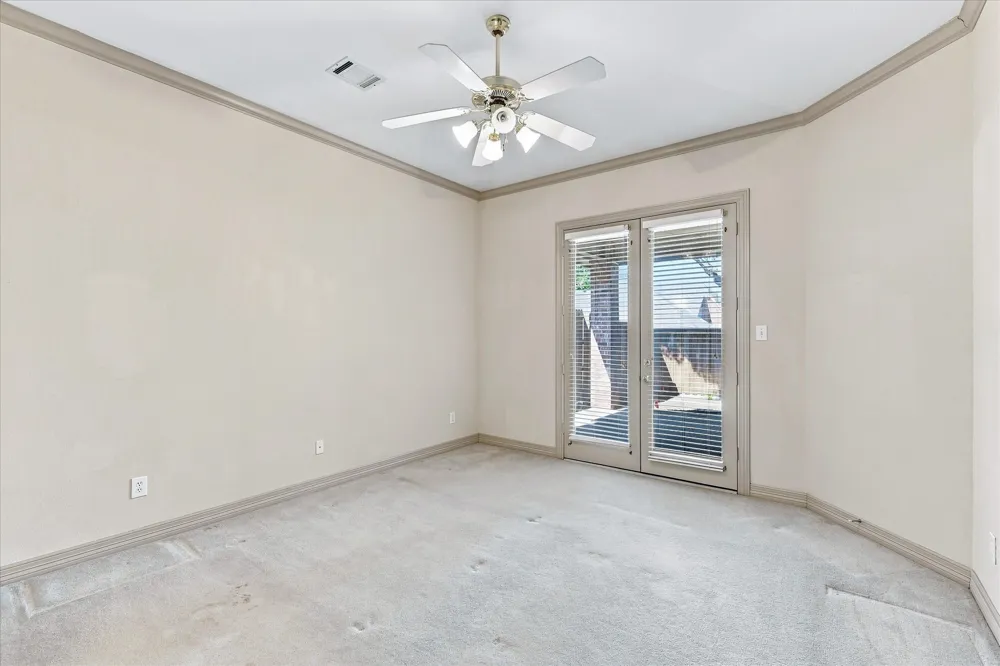 2240 Bedford Circle Bedford, TX 76021