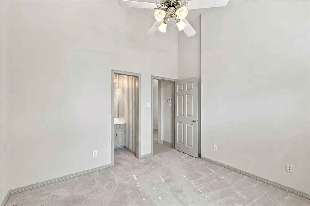 2240 Bedford Circle Bedford, TX 76021