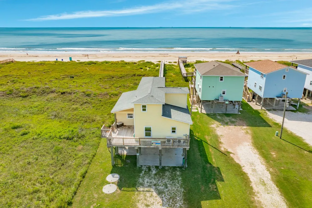 2032 Blue Water Highway Surfside Beach, TX 77541