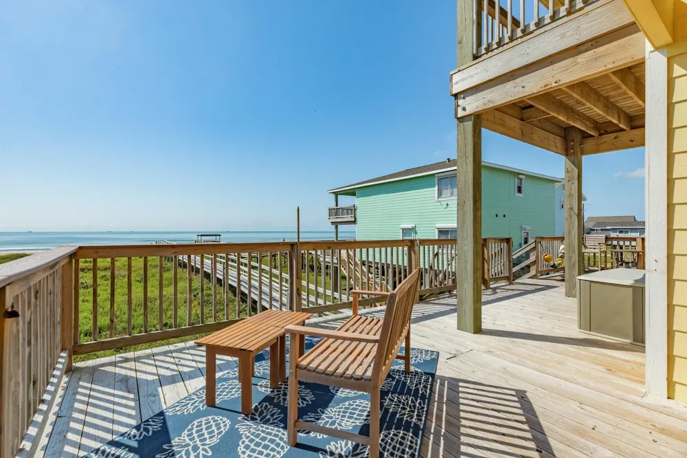 2032 Blue Water Highway Surfside Beach, TX 77541