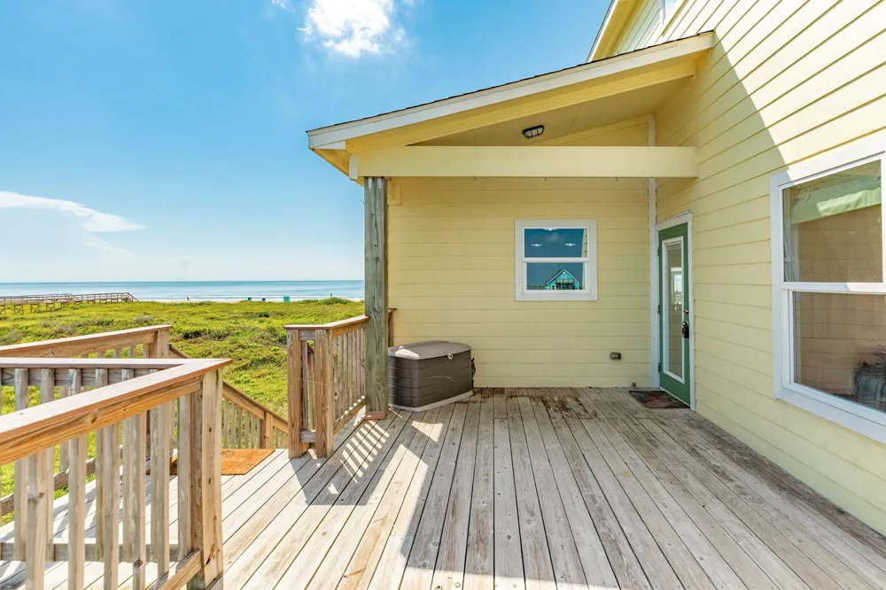 2032 Blue Water Highway Surfside Beach, TX 77541